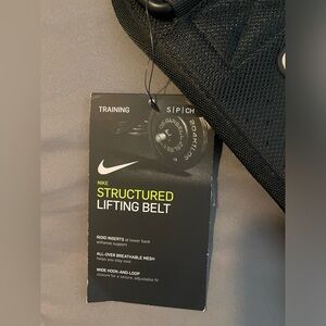 Nike lifting belt